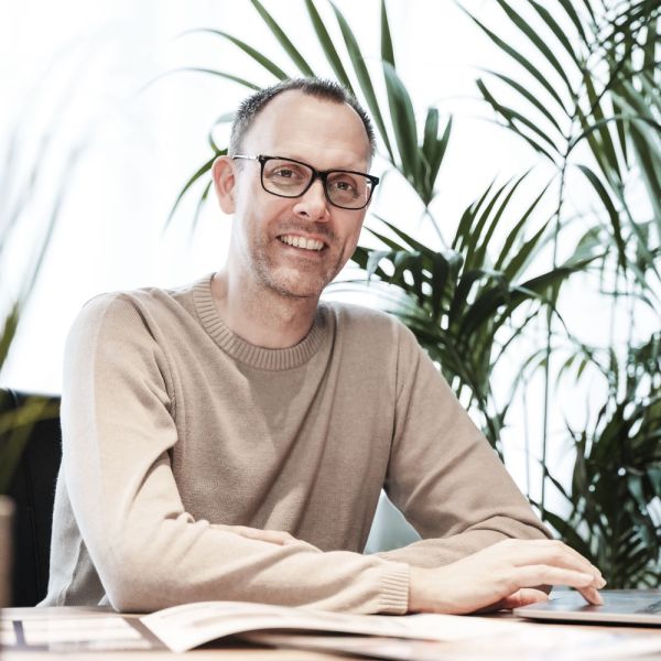 Heiko Thoma 77NEUN - Kontakt